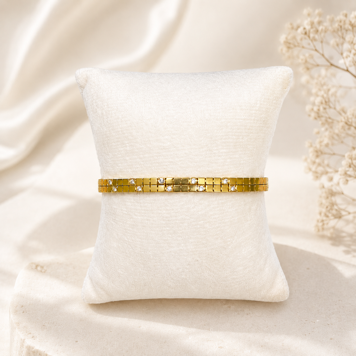 Lumière Crystal Bangle