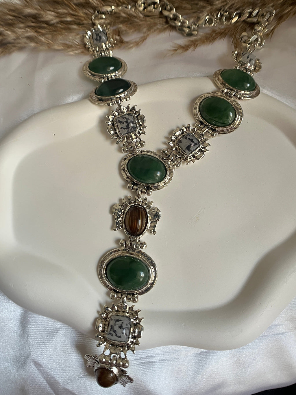 Rhea Vintage Stone Necklace