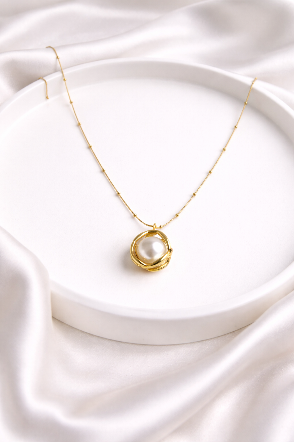 Mira Pearl Dangle