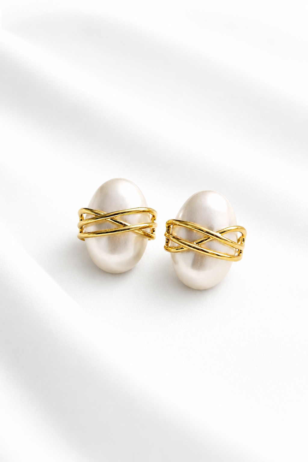 Nira Bow Studs