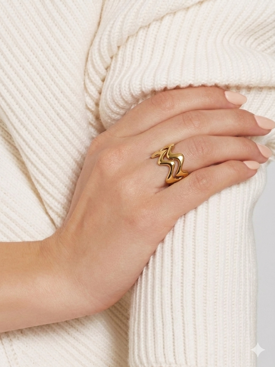 Noir Ring
