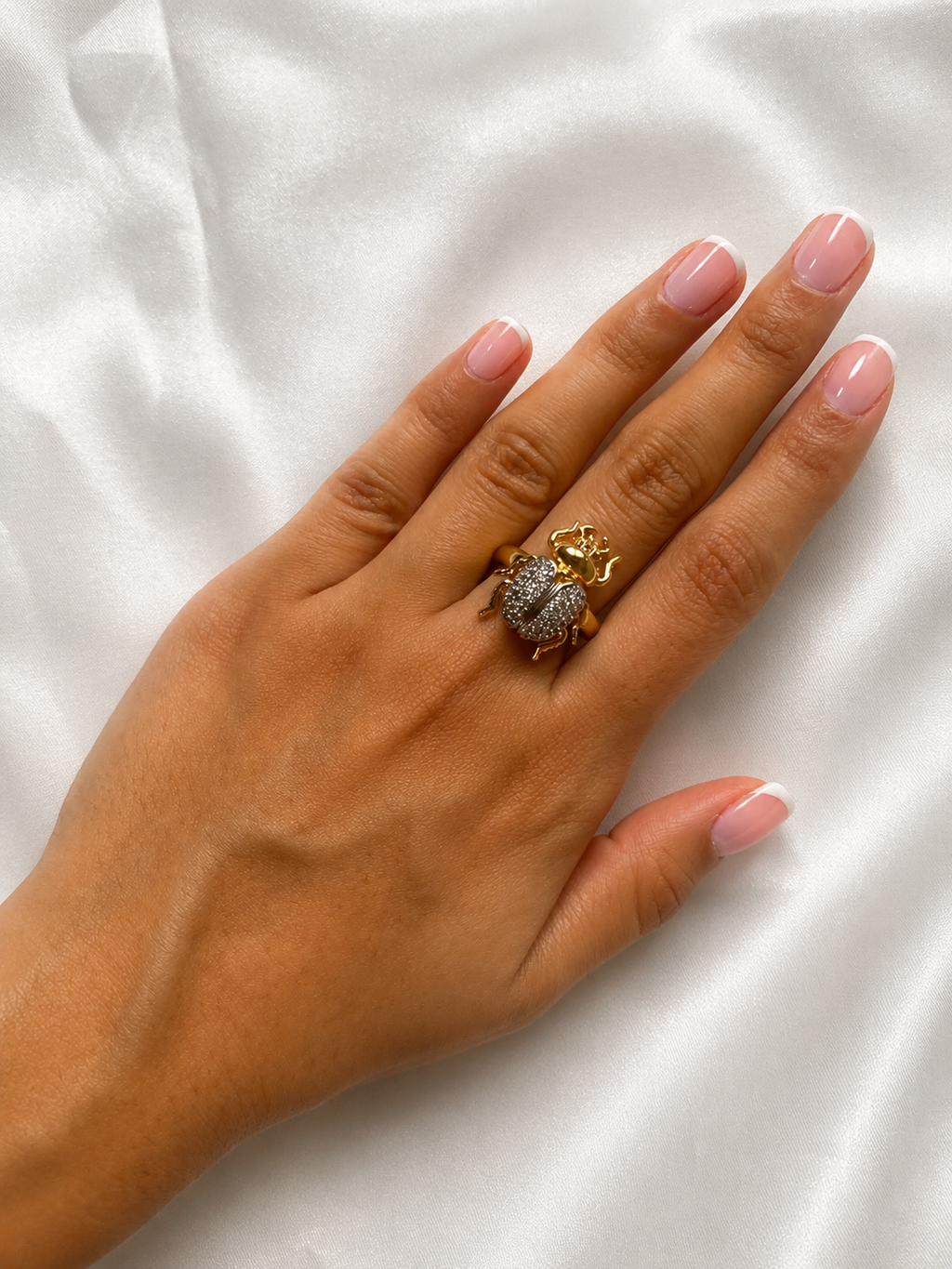 Bee ring