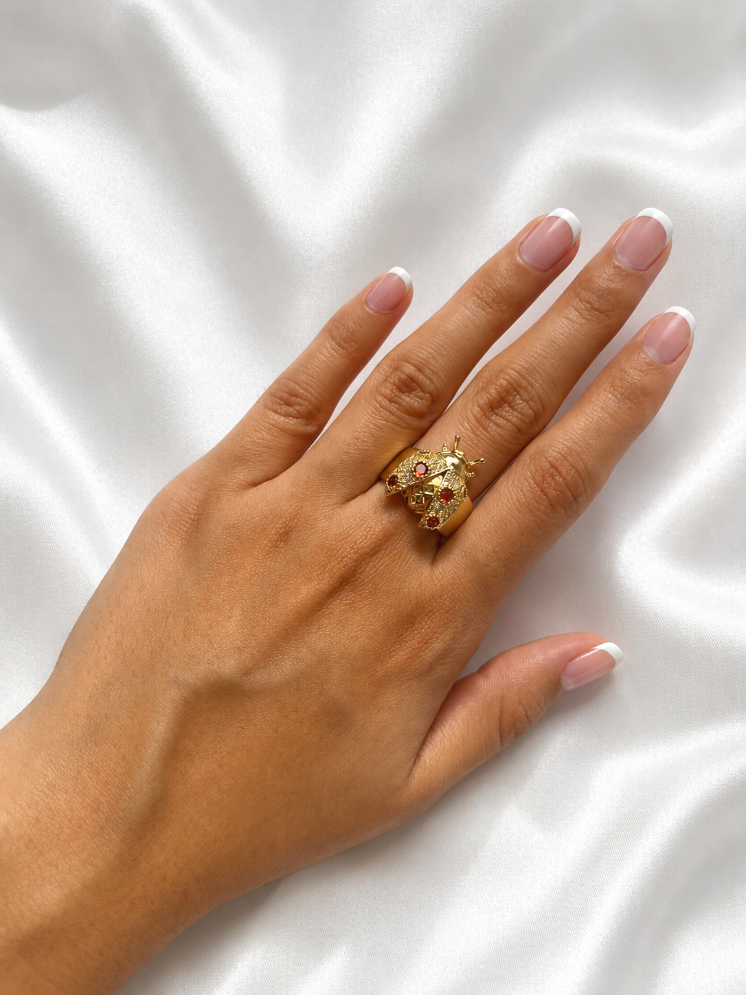 Bee ring
