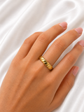Sleek Ring