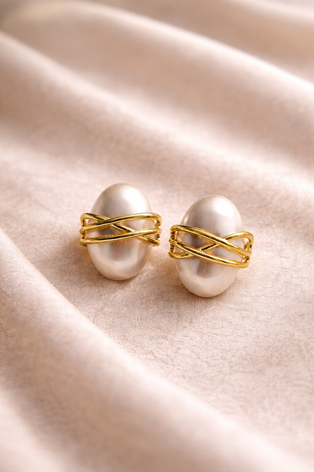 Nira Bow Studs