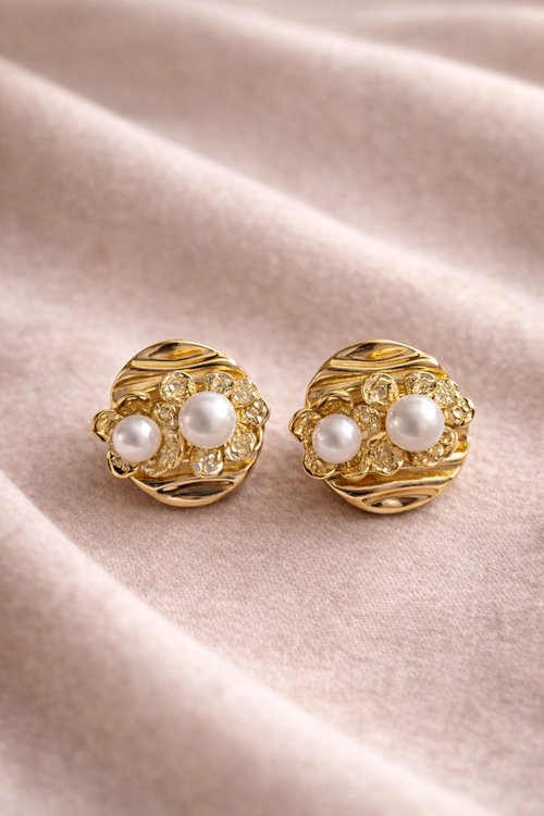 Auri Pearl Studs