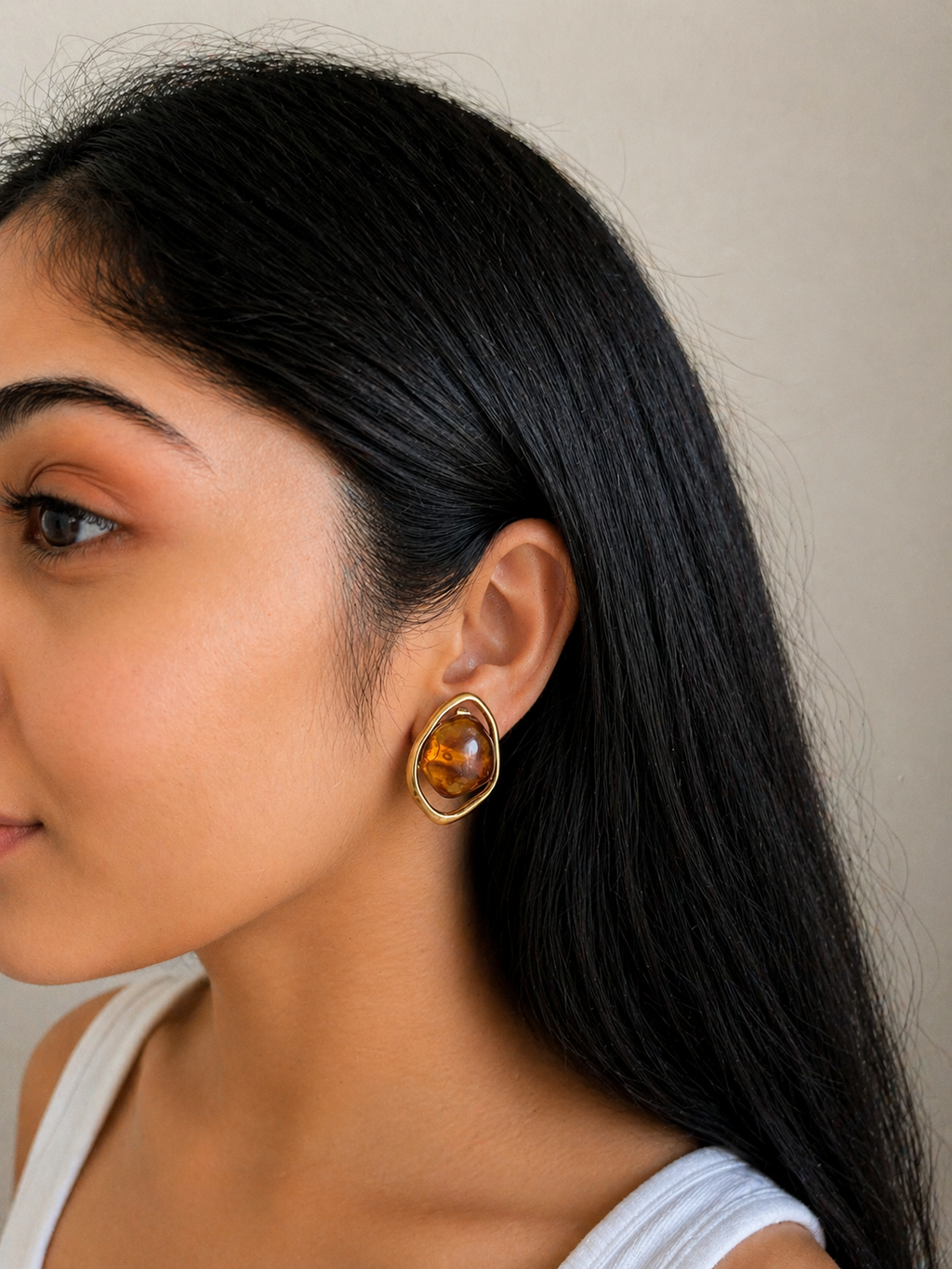 Vionna Resin Studs